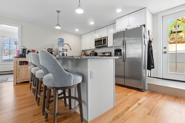 $799,900 | 27-29 Lake Street, Amesbury, MA 01913