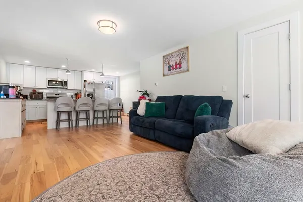 $799,900 | 27-29 Lake Street, Amesbury, MA 01913