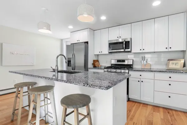 $799,900 | 27-29 Lake Street, Amesbury, MA 01913