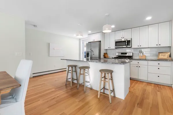 $799,900 | 27-29 Lake Street, Amesbury, MA 01913