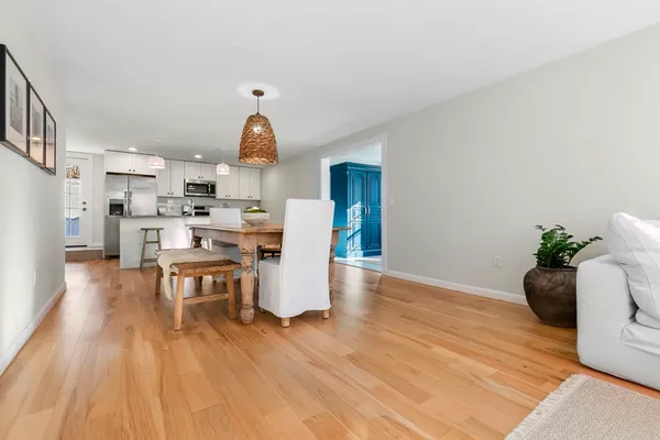 $799,900 | 27-29 Lake Street, Amesbury, MA 01913