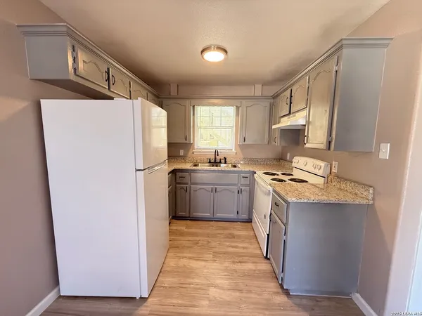 $1,025 | 1405 Donaldson Avenue, Unit 202, San Antonio, TX 78228