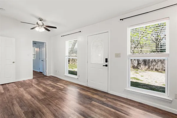 $1,250 | 1116 Ebert Avenue, Unit B, Austin, TX 78721