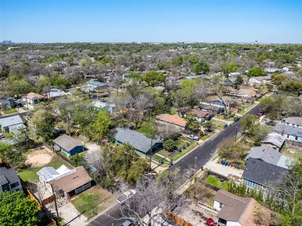 $1,250 | 1116 Ebert Avenue, Unit B, Austin, TX 78721