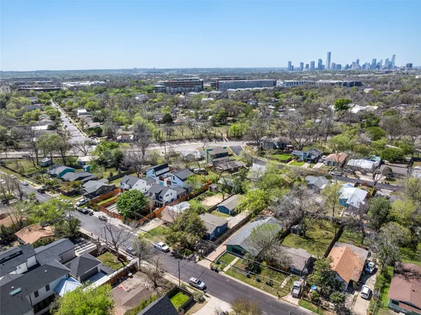 $1,250 | 1116 Ebert Avenue, Unit B, Austin, TX 78721