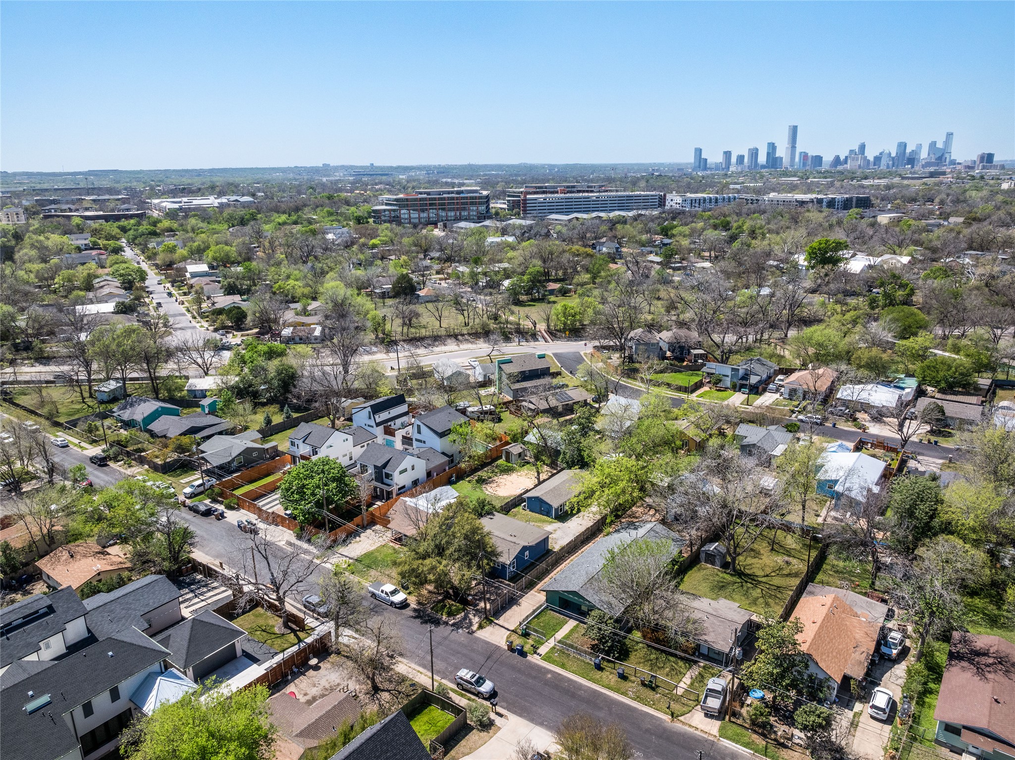 1116 Ebert Avenue, Unit B Austin, TX 78721 - Photo 21 of 28 an aerial view of a city with lots of residential buildings