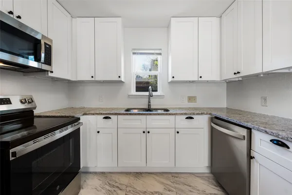 $1,250 | 1116 Ebert Avenue, Unit B, Austin, TX 78721