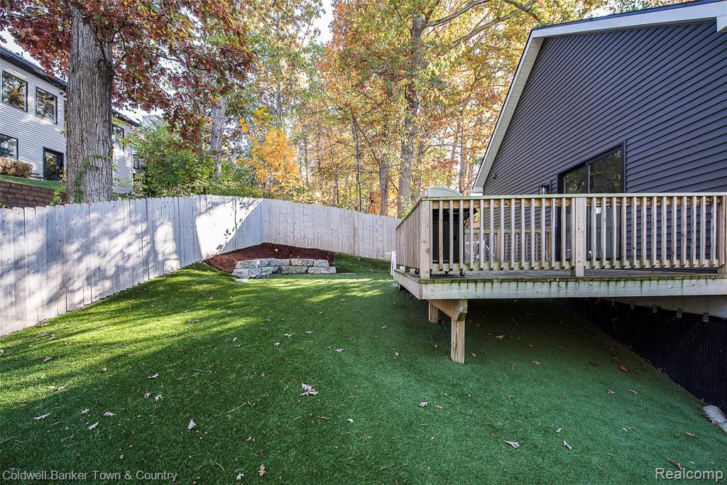 1293 Brighton Lake Road Brighton, MI 48116 - Photo 29 of 62 Gallery Image 29