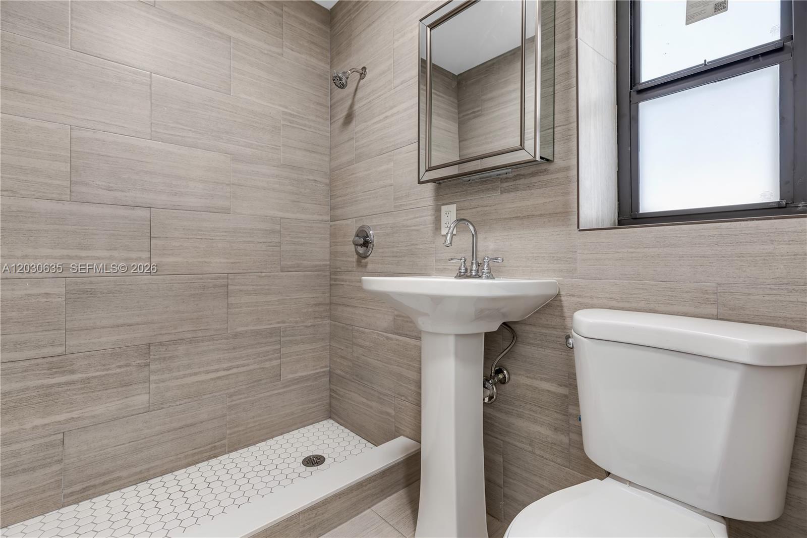 620 Southwest 6th Avenue, Unit 7 Miami, FL 33130 - Photo 5 of 27
