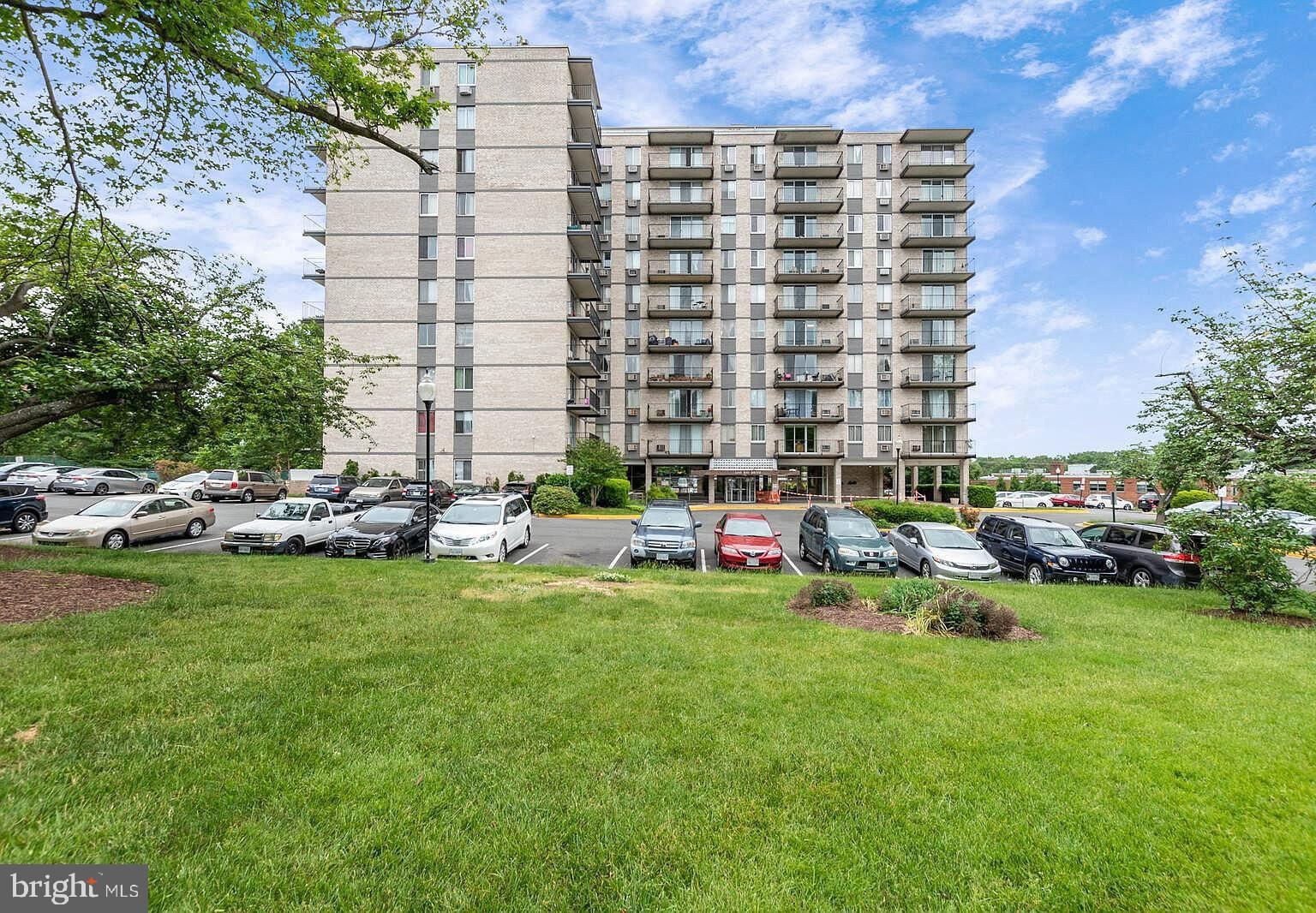 3245 Rio Drive, Unit 206 Falls Church, VA 22041 - Photo 36 of 36 a view of a building and yard with green space