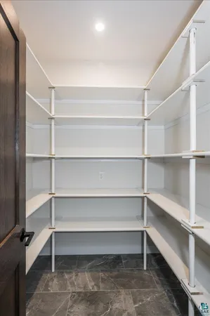 $799,900 | 5005 Knotty Wood Court, Hermantown, MN 55811