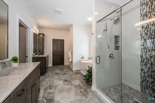 $799,900 | 5005 Knotty Wood Court, Hermantown, MN 55811