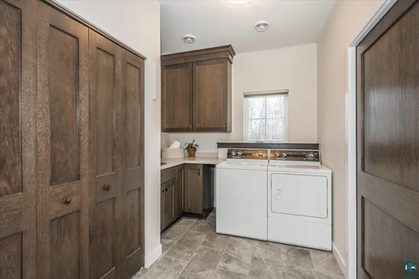 $799,900 | 5005 Knotty Wood Court, Hermantown, MN 55811