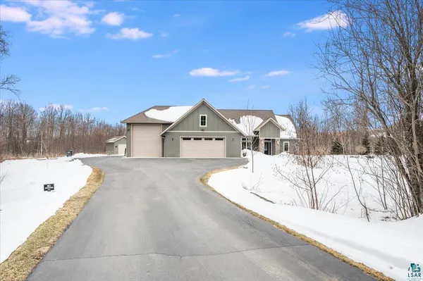 $799,900 | 5005 Knotty Wood Court, Hermantown, MN 55811