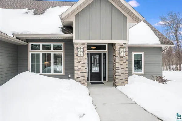 $799,900 | 5005 Knotty Wood Court, Hermantown, MN 55811