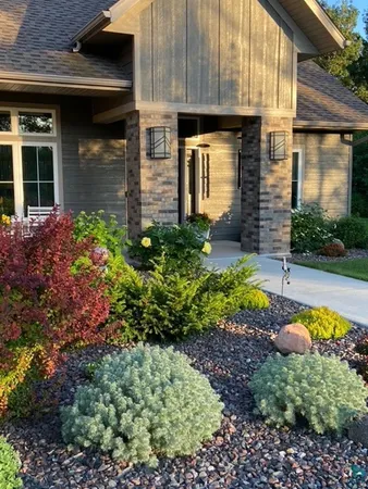 $799,900 | 5005 Knotty Wood Court, Hermantown, MN 55811