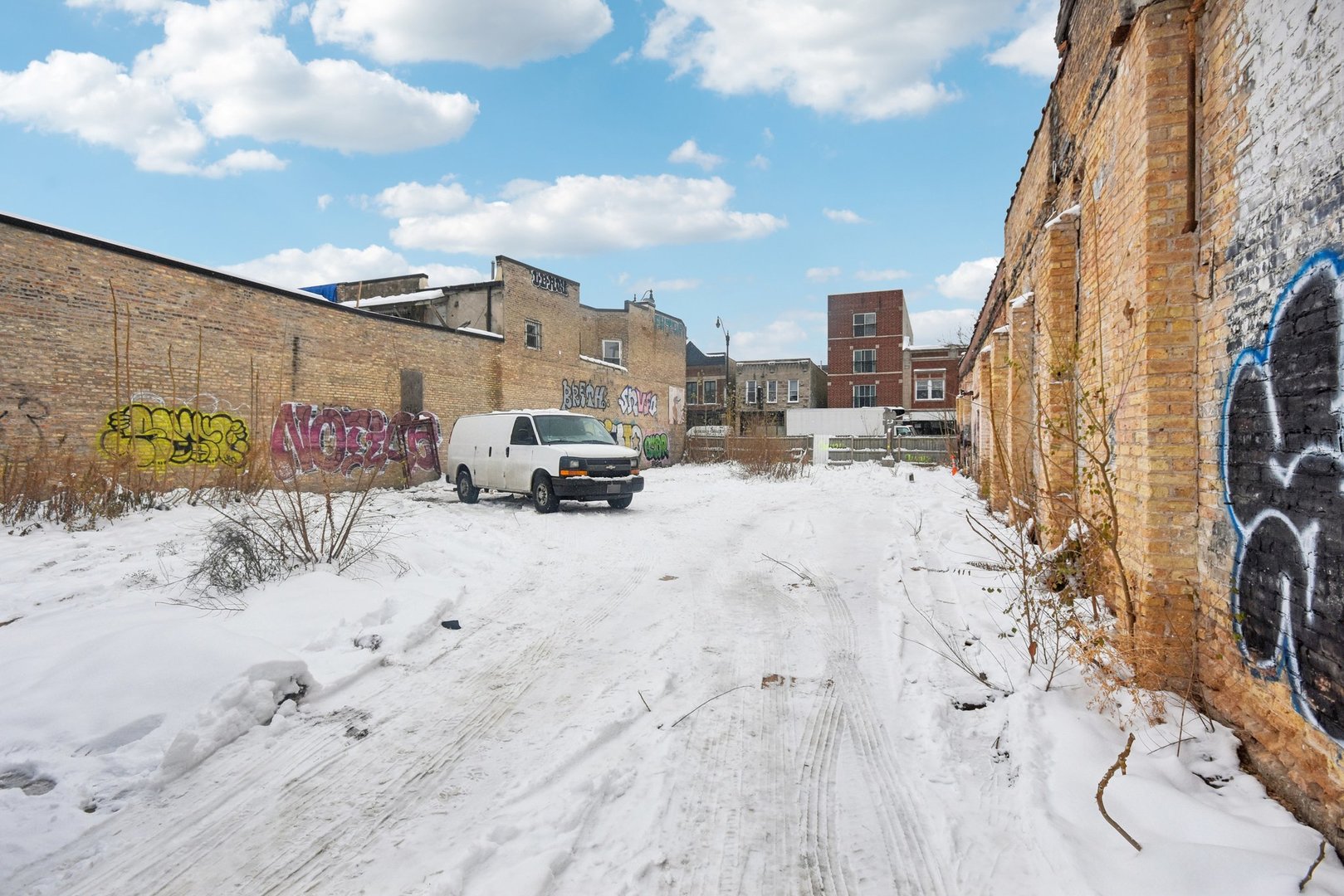3212 West Armitage Avenue Chicago, IL 60647 - Photo 5 of 9 a view of outdoor space with seating