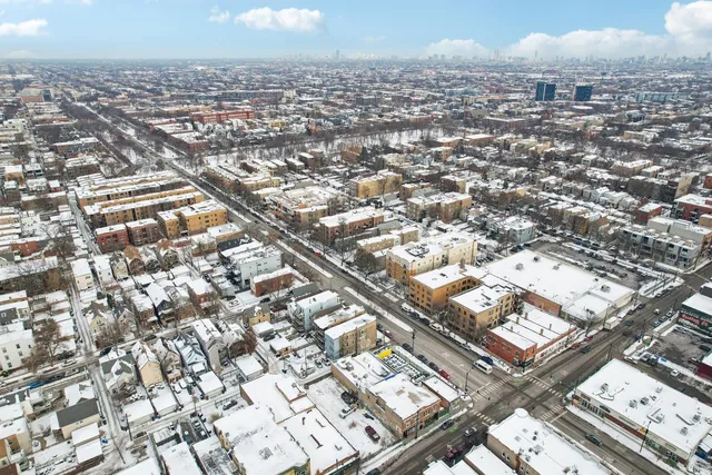 $850,000 | 3212 West Armitage Avenue, Chicago, IL 60647