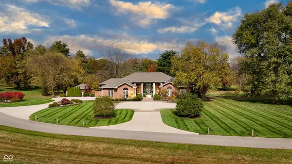 $1,100,000 | 8424 West Mulligan Lane, Columbus, IN 47201