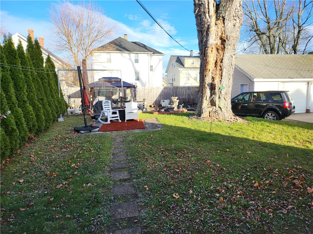 123 4th Avenue Woonsocket, RI 02895 - Photo 4 of 14