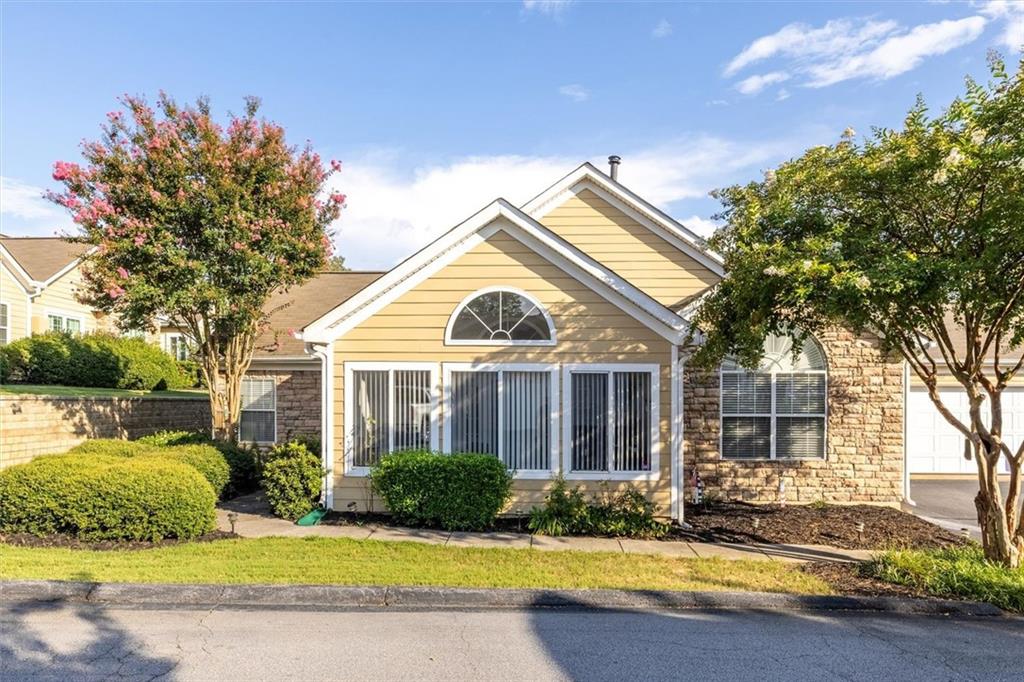 2191 Rockbridge Road Southwest, Unit 2102 Stone Mountain, GA 30087 - Photo 2 of 33 Gallery Image 2