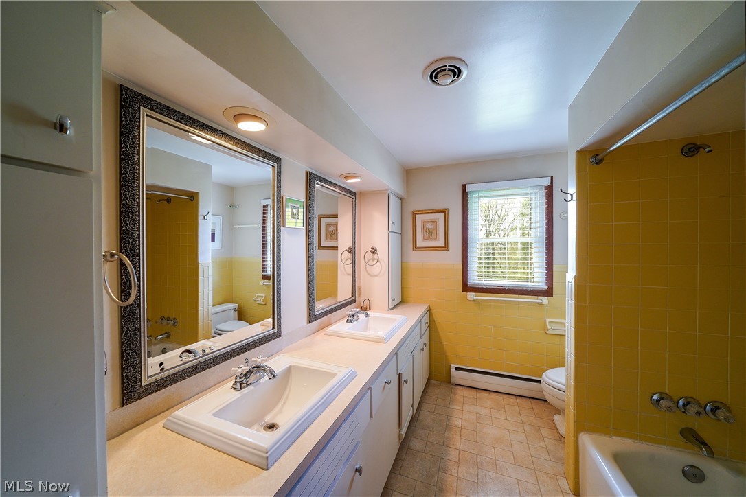 4664 Ranchwood Road Akron, OH 44333 - Photo 12 of 35