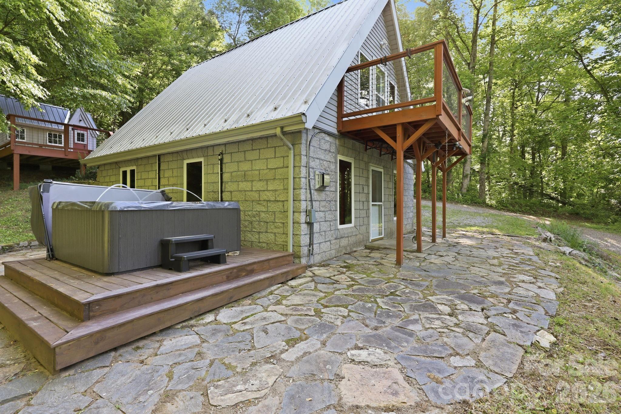 98 Sparkling Springs Road Fairview, NC 28730 - Photo 33 of 48