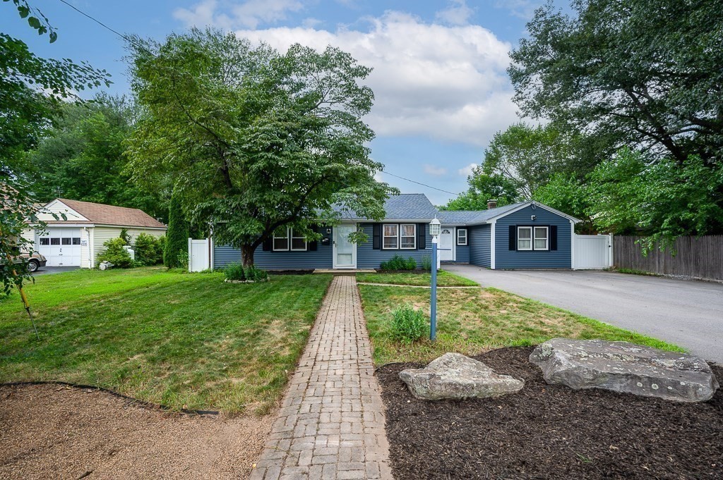 11 Savoy Street Worcester, MA 01607 - Photo 1 of 27 Gallery Image 1