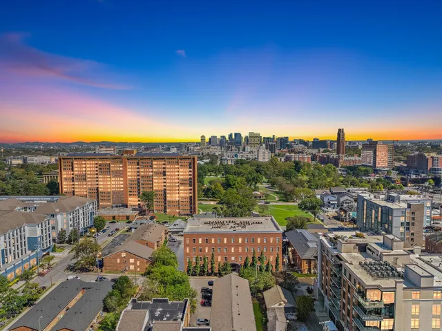 $375,000 | 210 30th Avenue North, Unit 413, Nashville, TN 37203