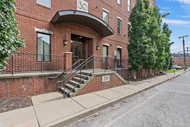 $375,000 | 210 30th Avenue North, Unit 413, Nashville, TN 37203