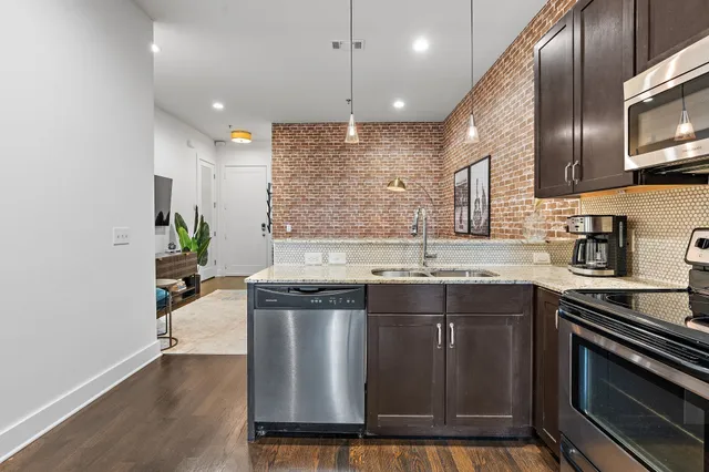 $375,000 | 210 30th Avenue North, Unit 413, Nashville, TN 37203