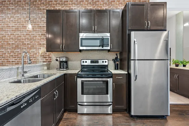 $375,000 | 210 30th Avenue North, Unit 413, Nashville, TN 37203