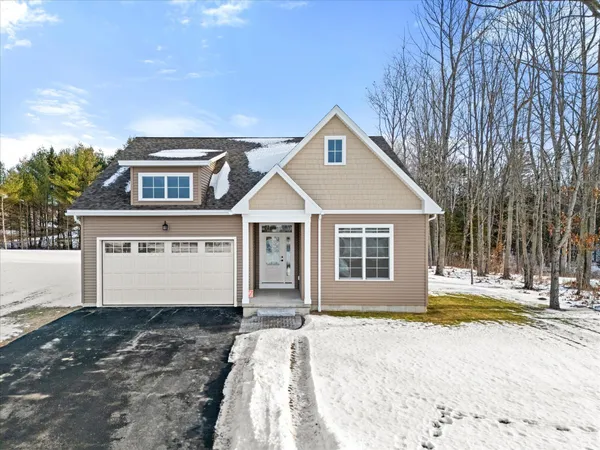 $579,900 | 7 Donegal Drive, Bangor, ME 04401