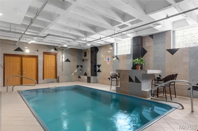 $9,750,000 | 3450 Russell Boulevard, St. Louis, MO 63104