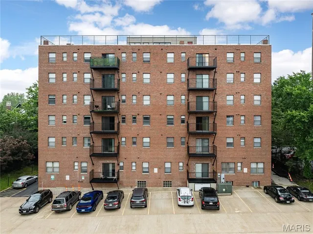 $9,750,000 | 3450 Russell Boulevard, St. Louis, MO 63104