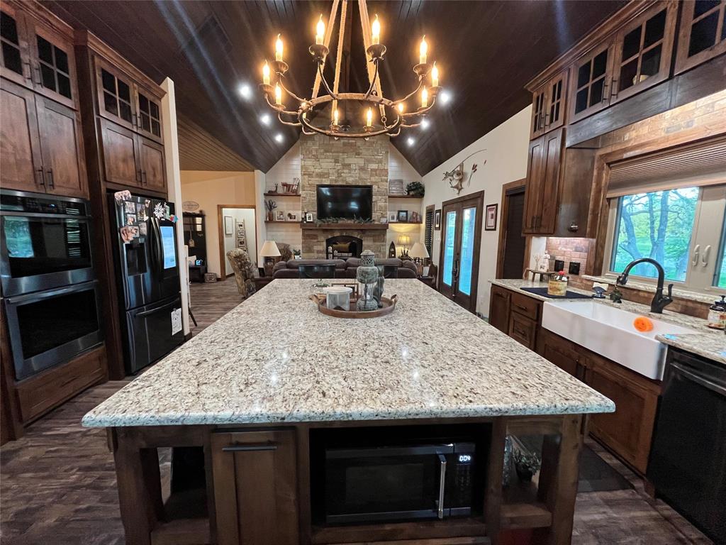 125 Drake Court Comanche, TX 76442 - Photo 26 of 35