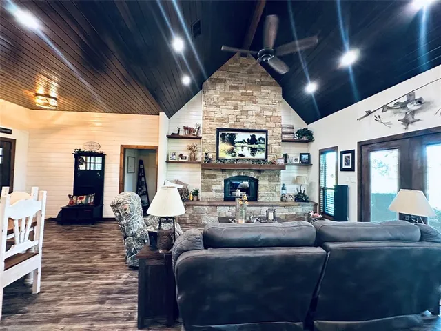 $649,000 | 125 Drake Court, Comanche, TX 76442