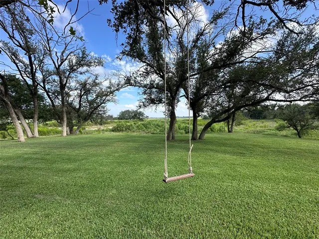 $649,000 | 125 Drake Court, Comanche, TX 76442