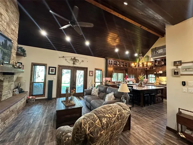 $649,000 | 125 Drake Court, Comanche, TX 76442