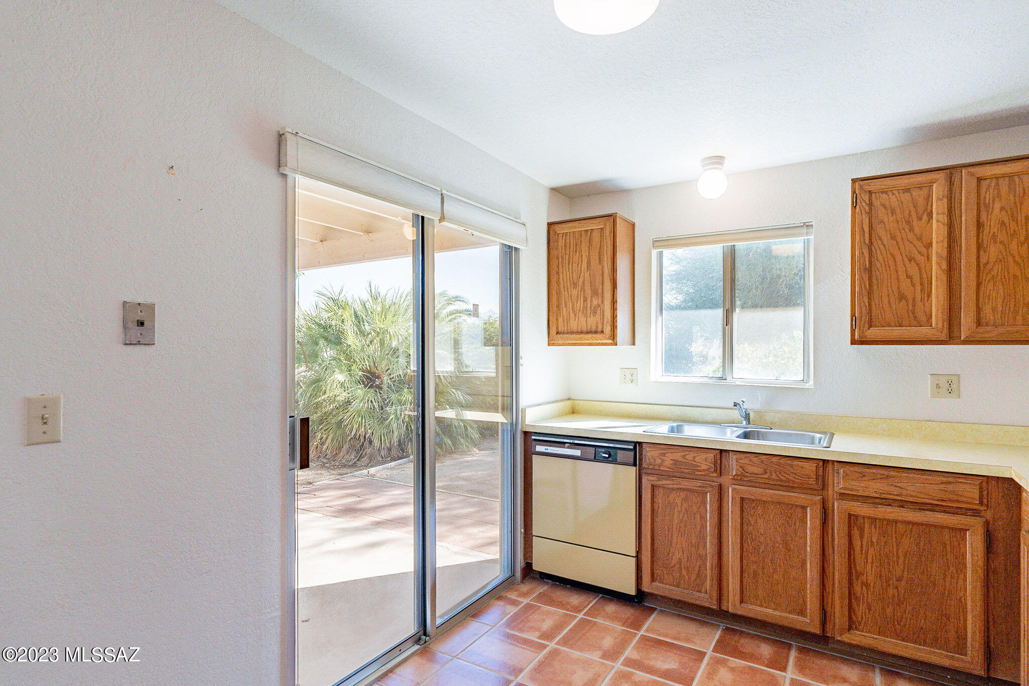 445 West Rio-Santa Cruz Green Valley, AZ 85614 - Photo 25 of 42 Gallery Image 25