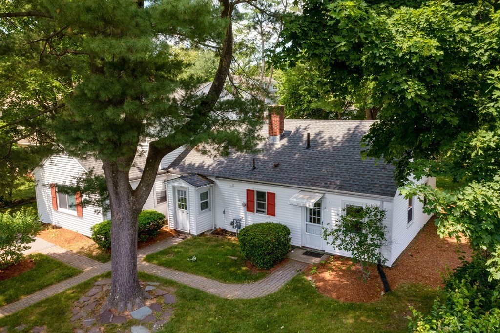 18 Orourke Path Newton, MA 02459 - Photo 3 of 27 Gallery Image 3
