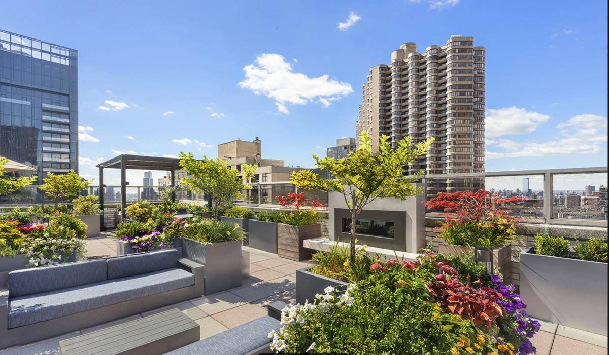 300 East 40th Street, Unit 28P Manhattan, NY 10016 - Photo 11 of 16