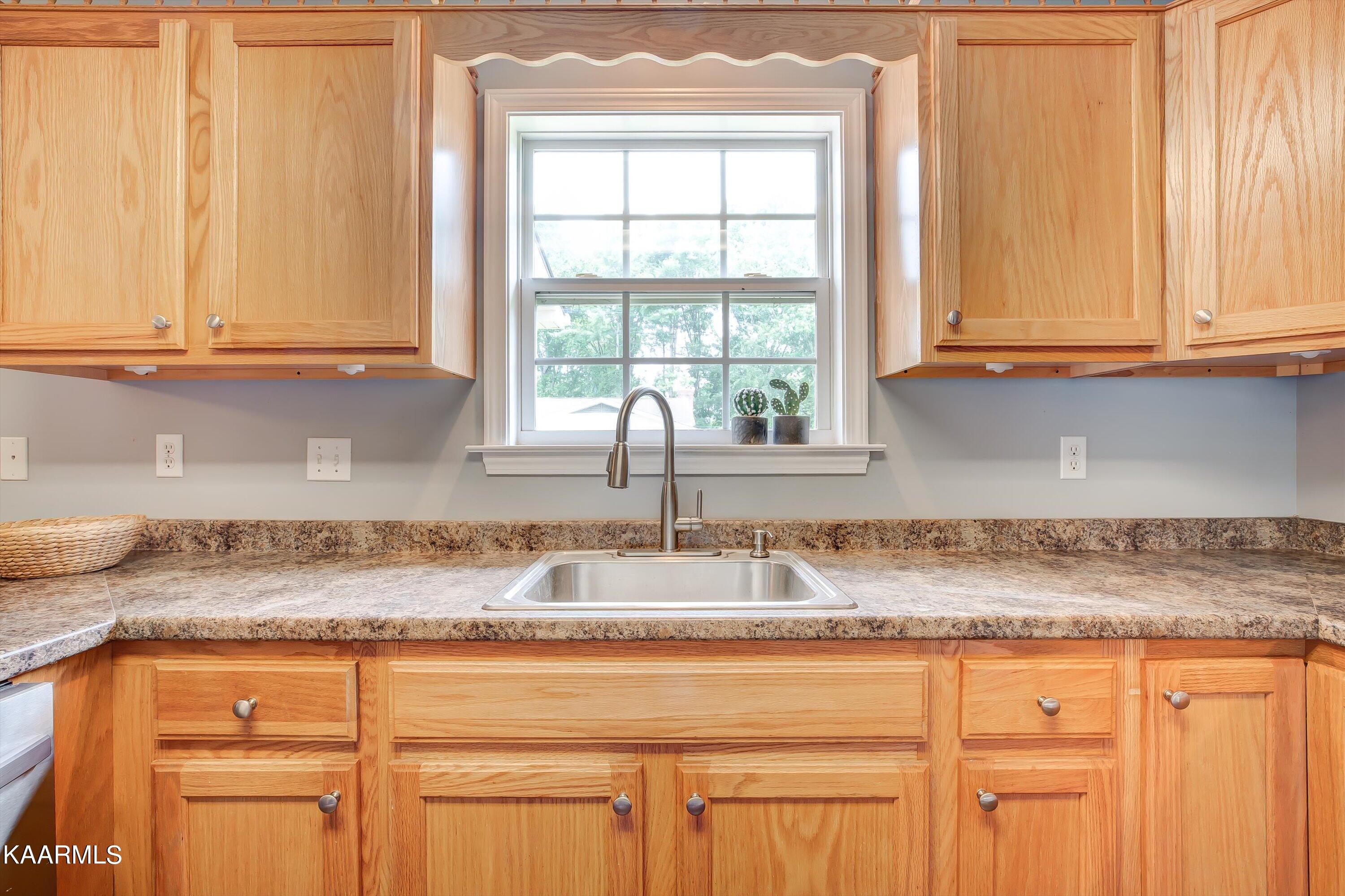 834 Alcoa Road Alcoa, TN 37701 - Photo 11 of 25 11-834 Alcoa Rd-11