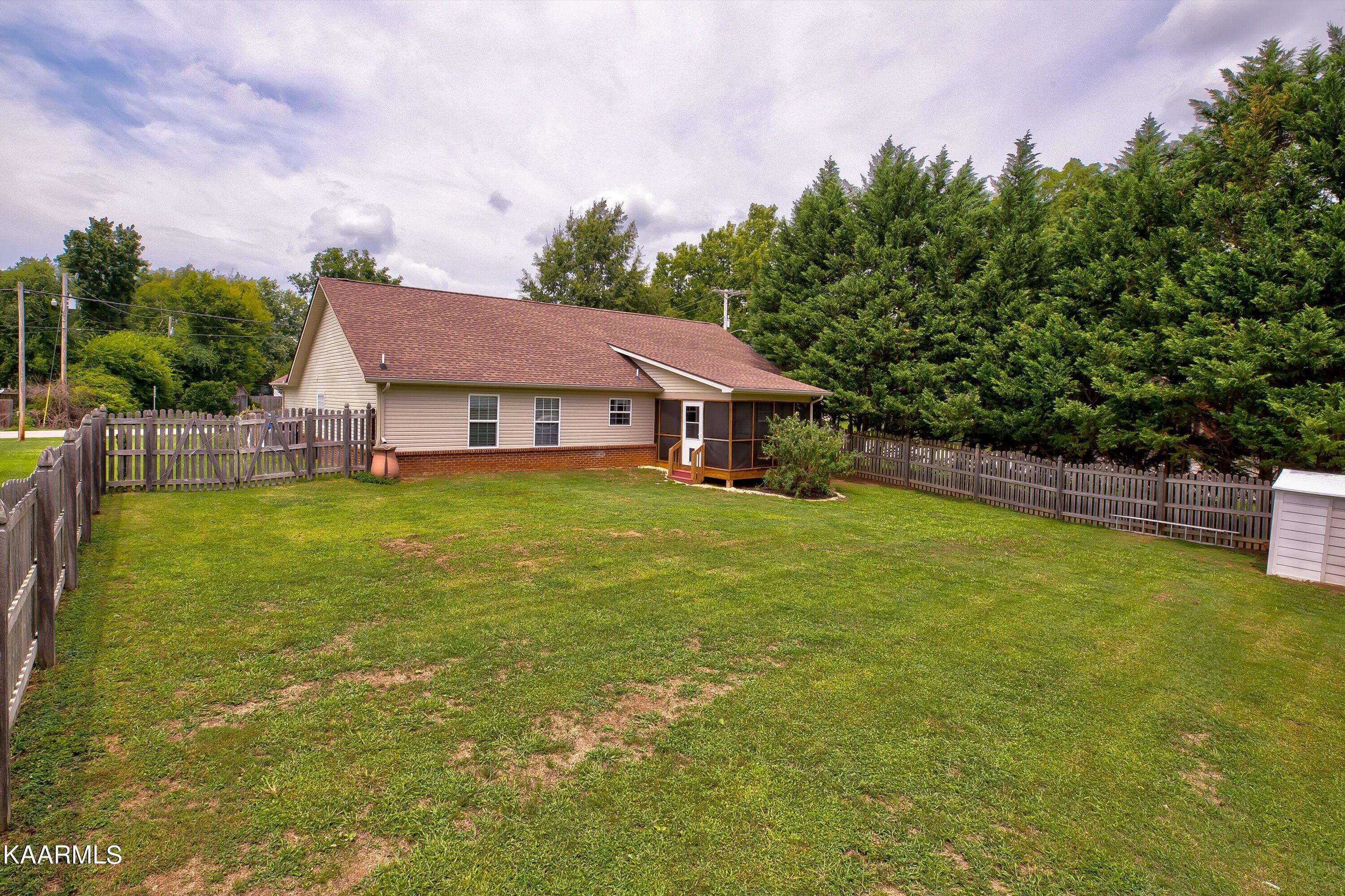 834 Alcoa Road Alcoa, TN 37701 - Photo 24 of 25 24-834 Alcoa Rd-24