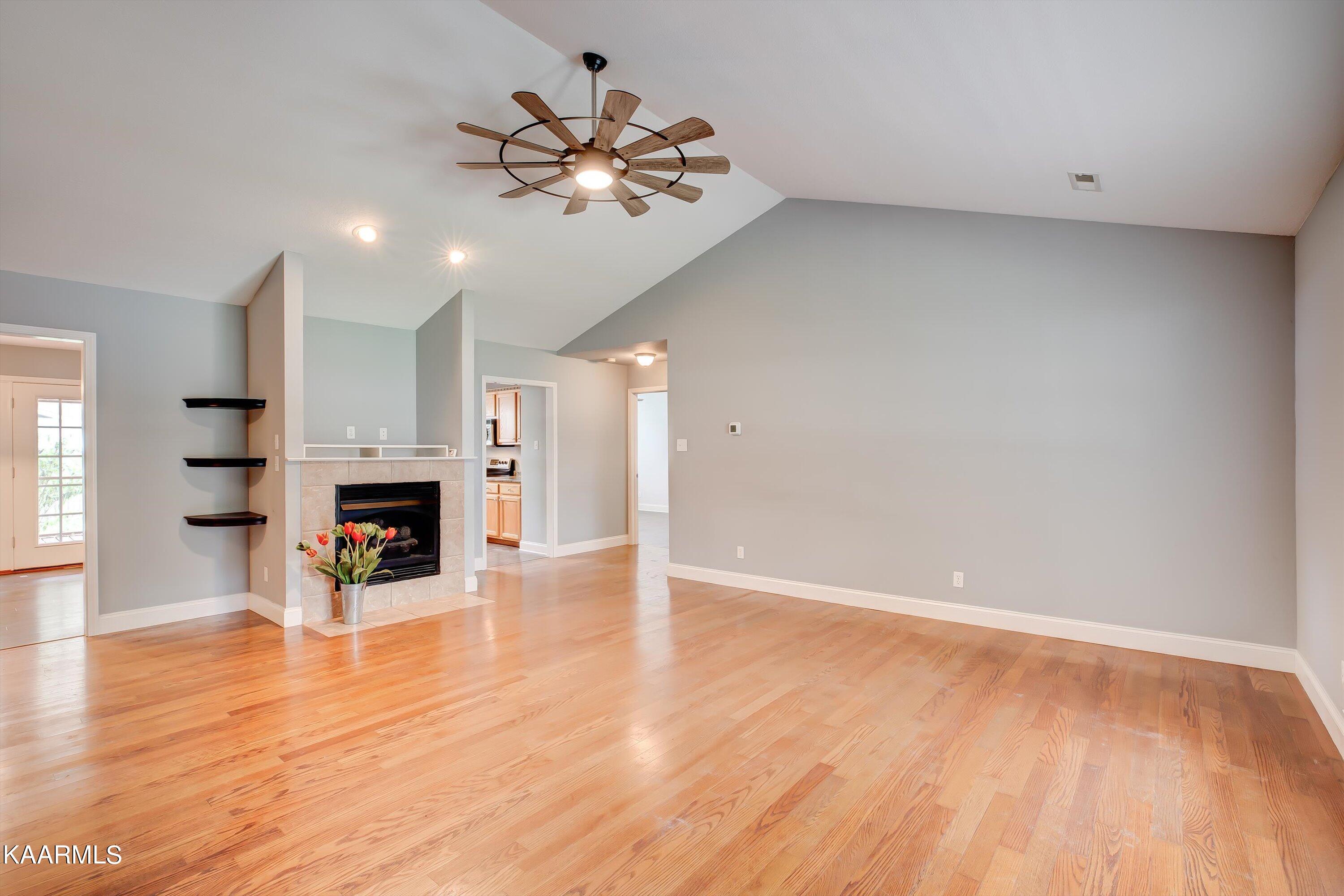 834 Alcoa Road Alcoa, TN 37701 - Photo 4 of 25 04-834 Alcoa Rd-4