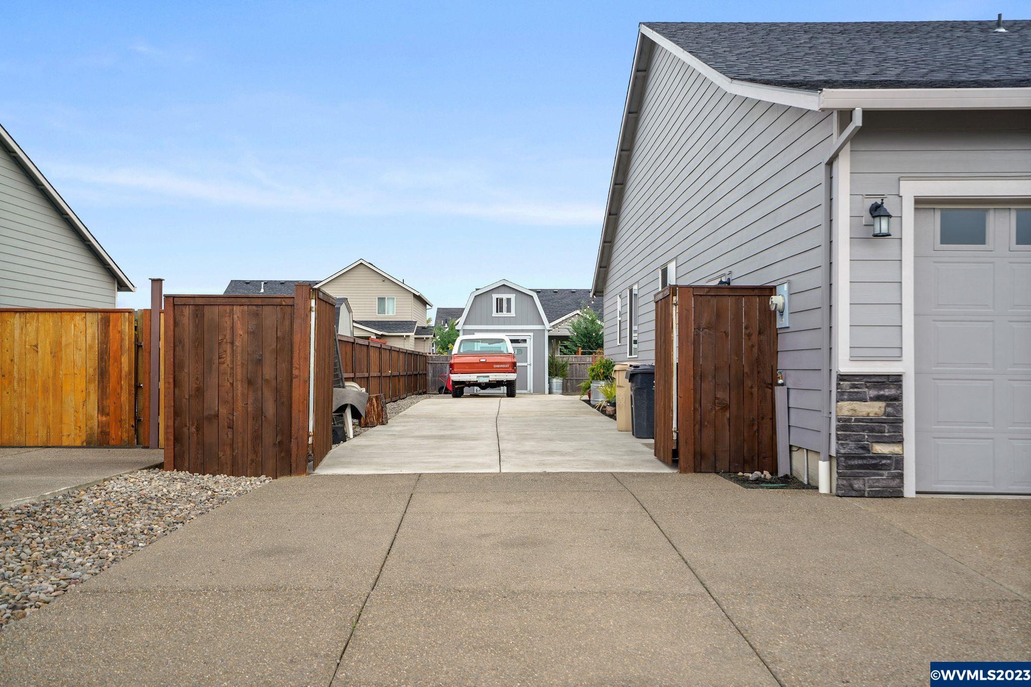 2157 Northeast Deciduous Avenue Albany, OR 97321 - Photo 7 of 42