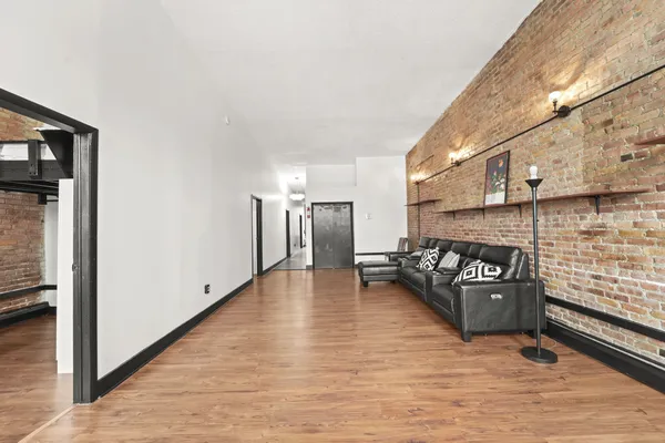 $3,000 | 136 Court Street, Unit 3, Binghamton, NY 13901