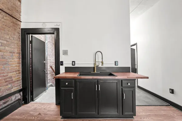 $3,000 | 136 Court Street, Unit 3, Binghamton, NY 13901