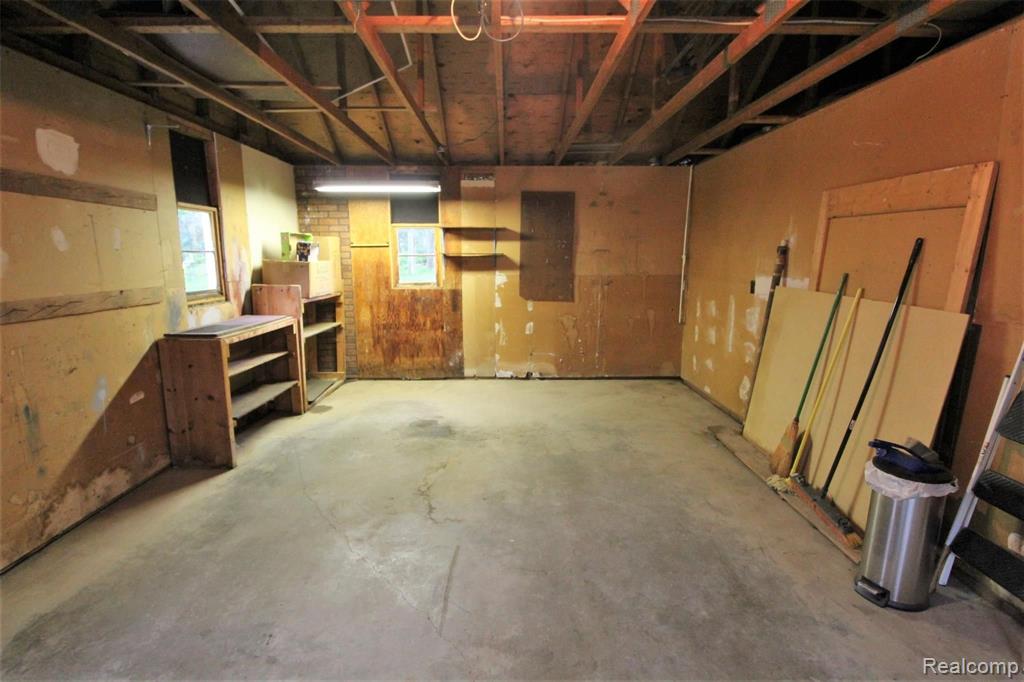 311 Davis Lake Road Lapeer, MI 48446 - Photo 28 of 38