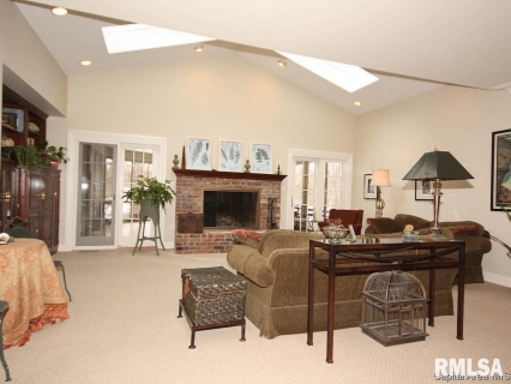 1955 South Illini Road Springfield, IL 62704 - Photo 4 of 9